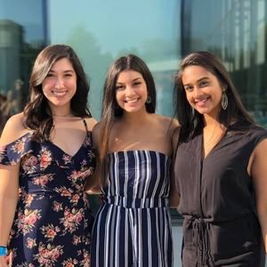 Meet your Posher, Danielle